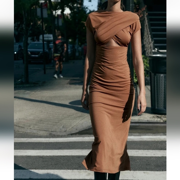 ZARA DRAPED CUT OUT DRESS SIZE S - Picture 3 of 9